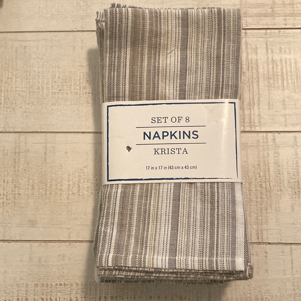 Linen dinner napkins